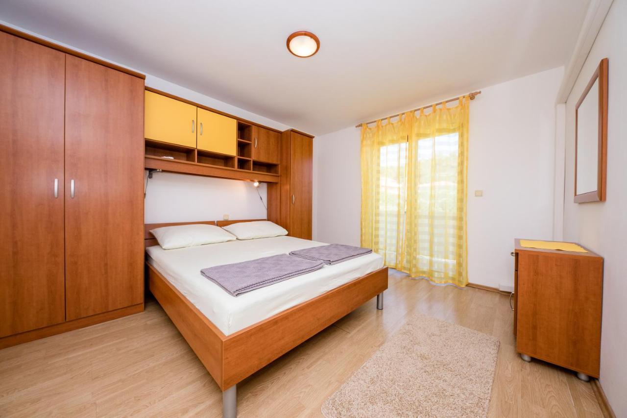 Banjol Apartments Padovan מראה חיצוני תמונה
