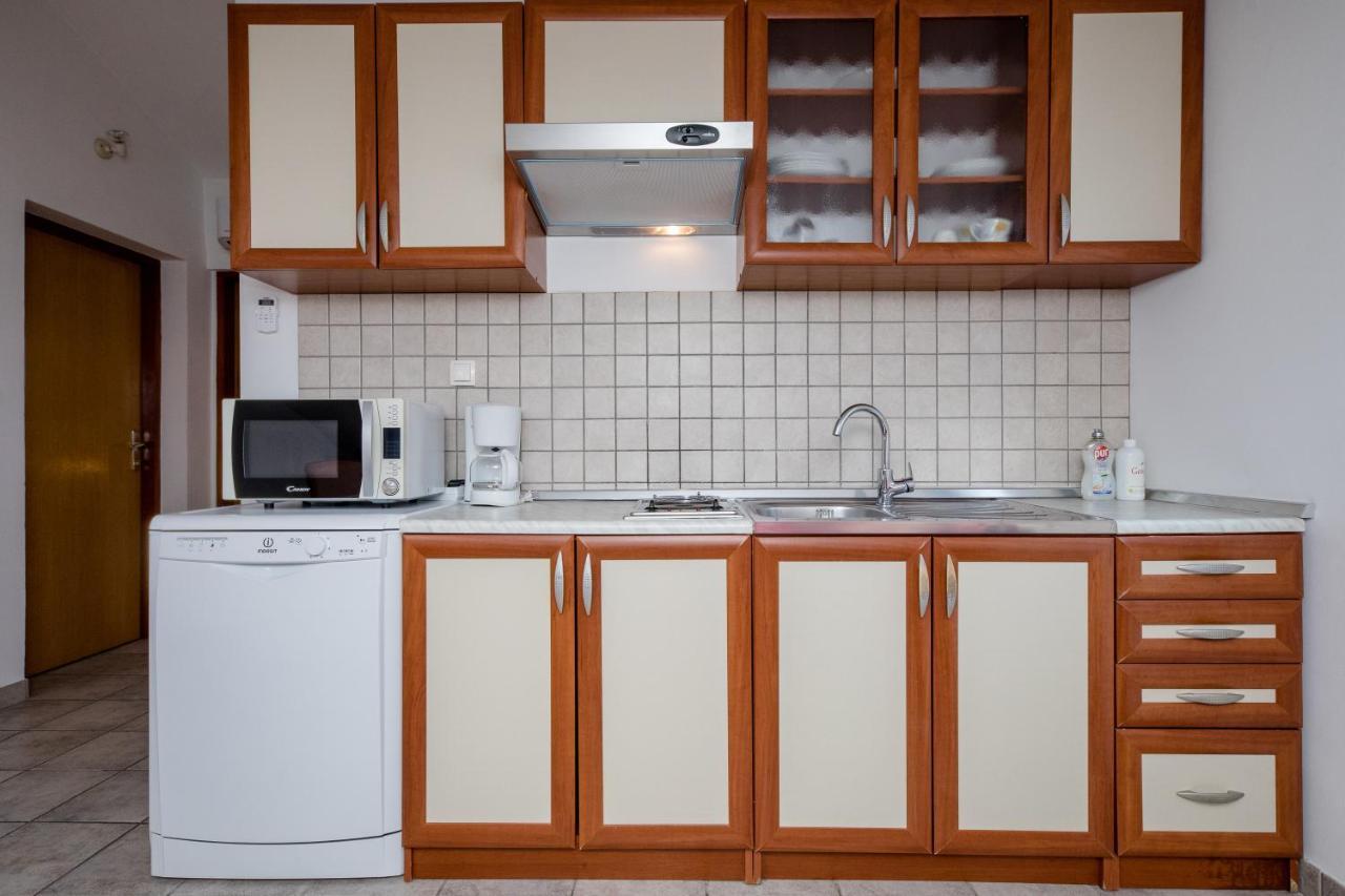 Banjol Apartments Padovan מראה חיצוני תמונה